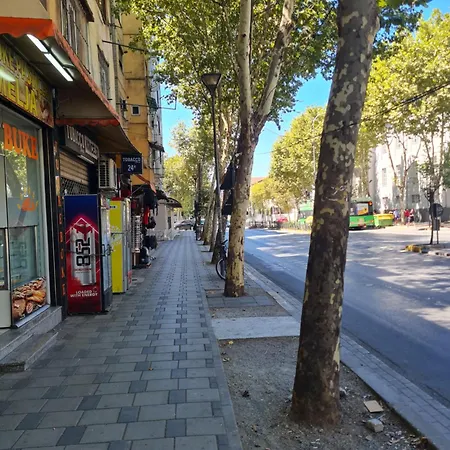 Louis Tirana